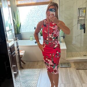 TED BAKER LONDON
Marloww Floral-Print Sheath Dress size 1